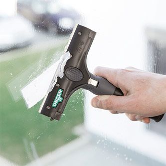 Glass Cleaning Unger Ergotec Ninja Scraper